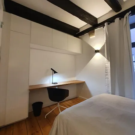 Hyper Centre Apartment