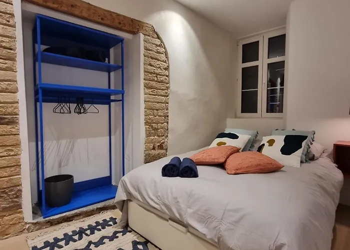 Hyper Centre Apartman *