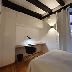Hyper Centre Apartment